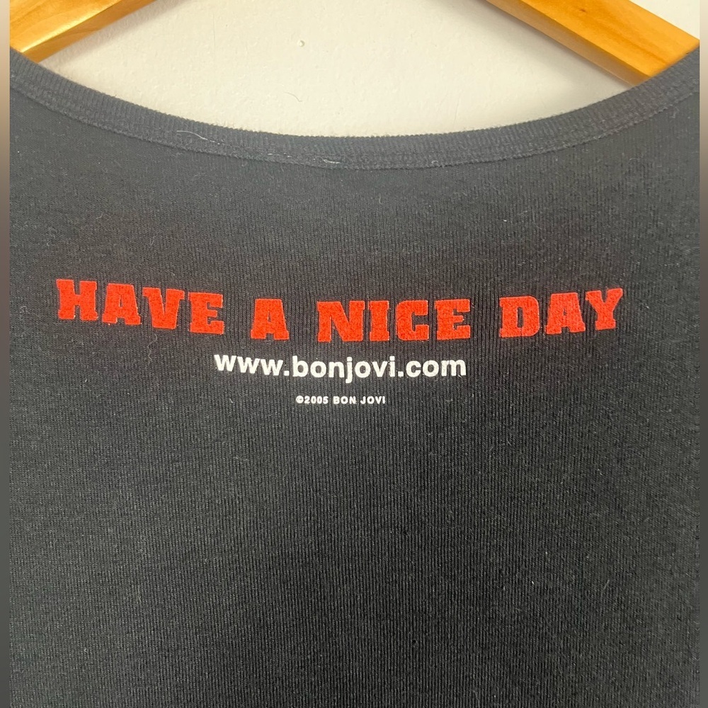 Vintage 2005 Y2K Bon Jovi Have A Nice Day band baby tee womens size large - Picture 5 of 5